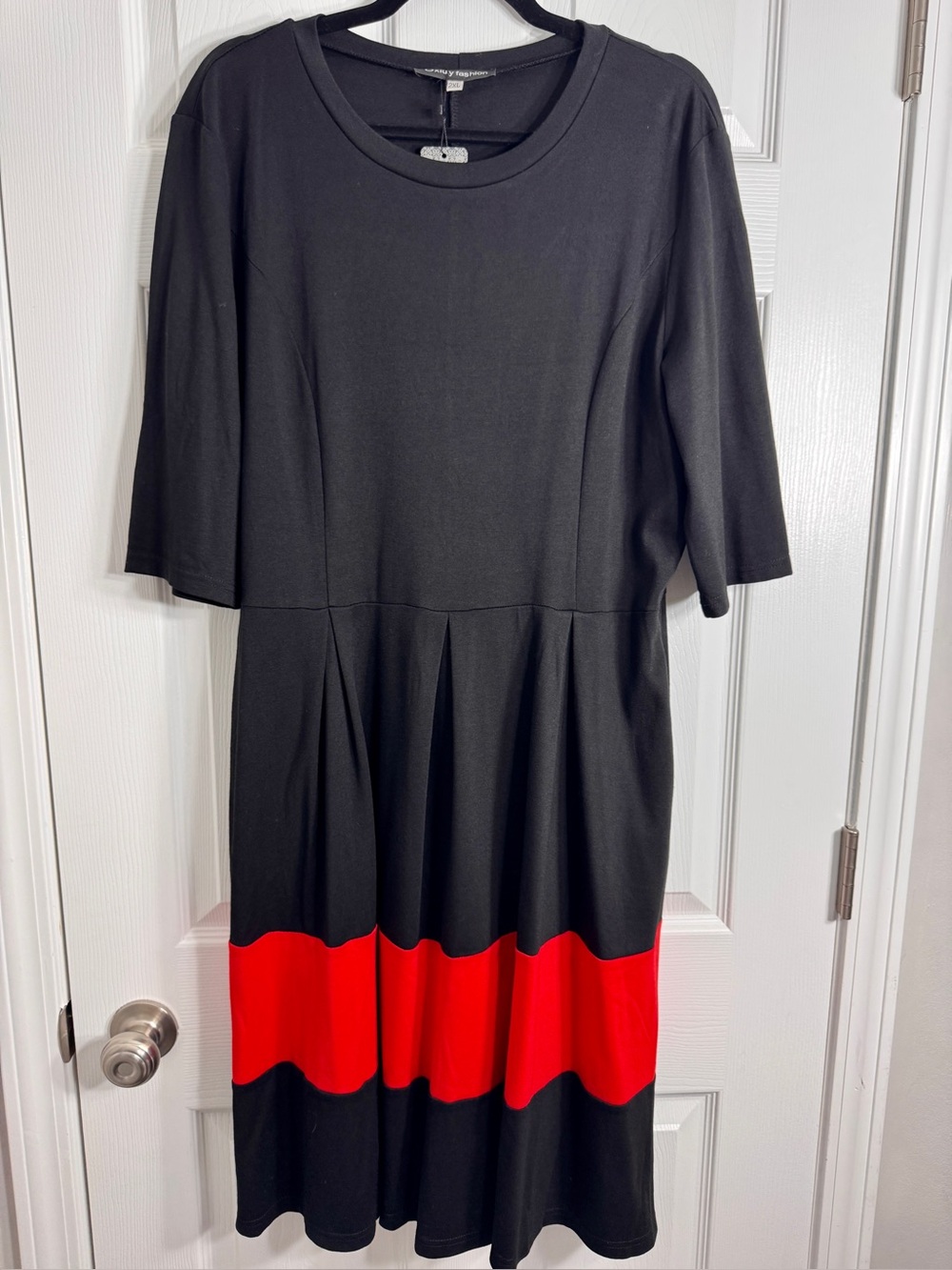 NWT Oxiuly Fashion Black and Red Fit and Flare Midi Dress with Pockets size 2XL.